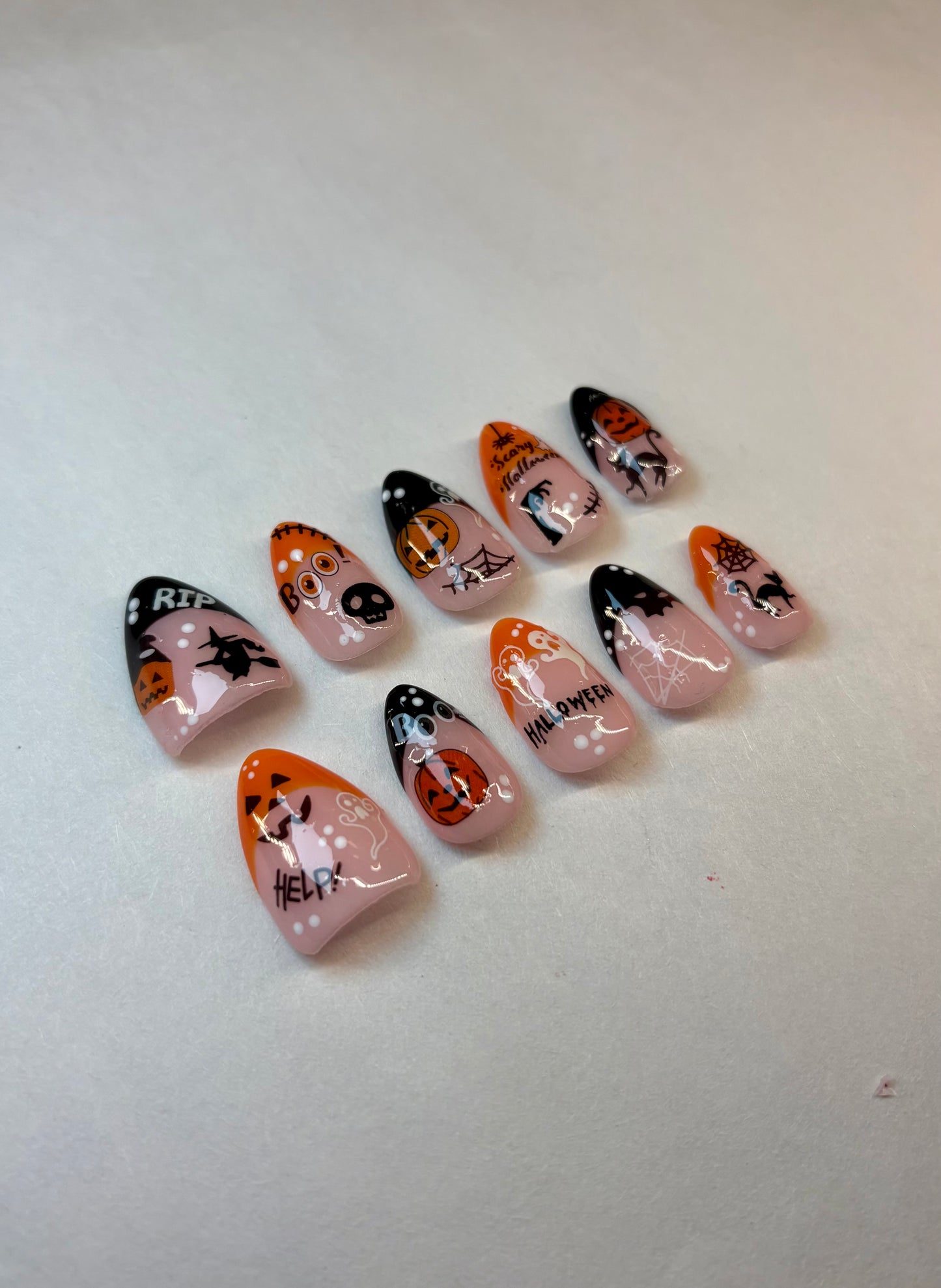 Spooky Glow-in-the-Dark Halloween Press-On Nails