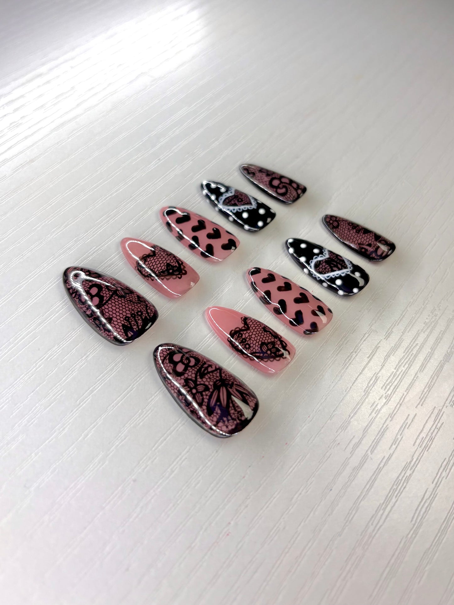 Black Lace Heart Valentine's Day Press-On Nails