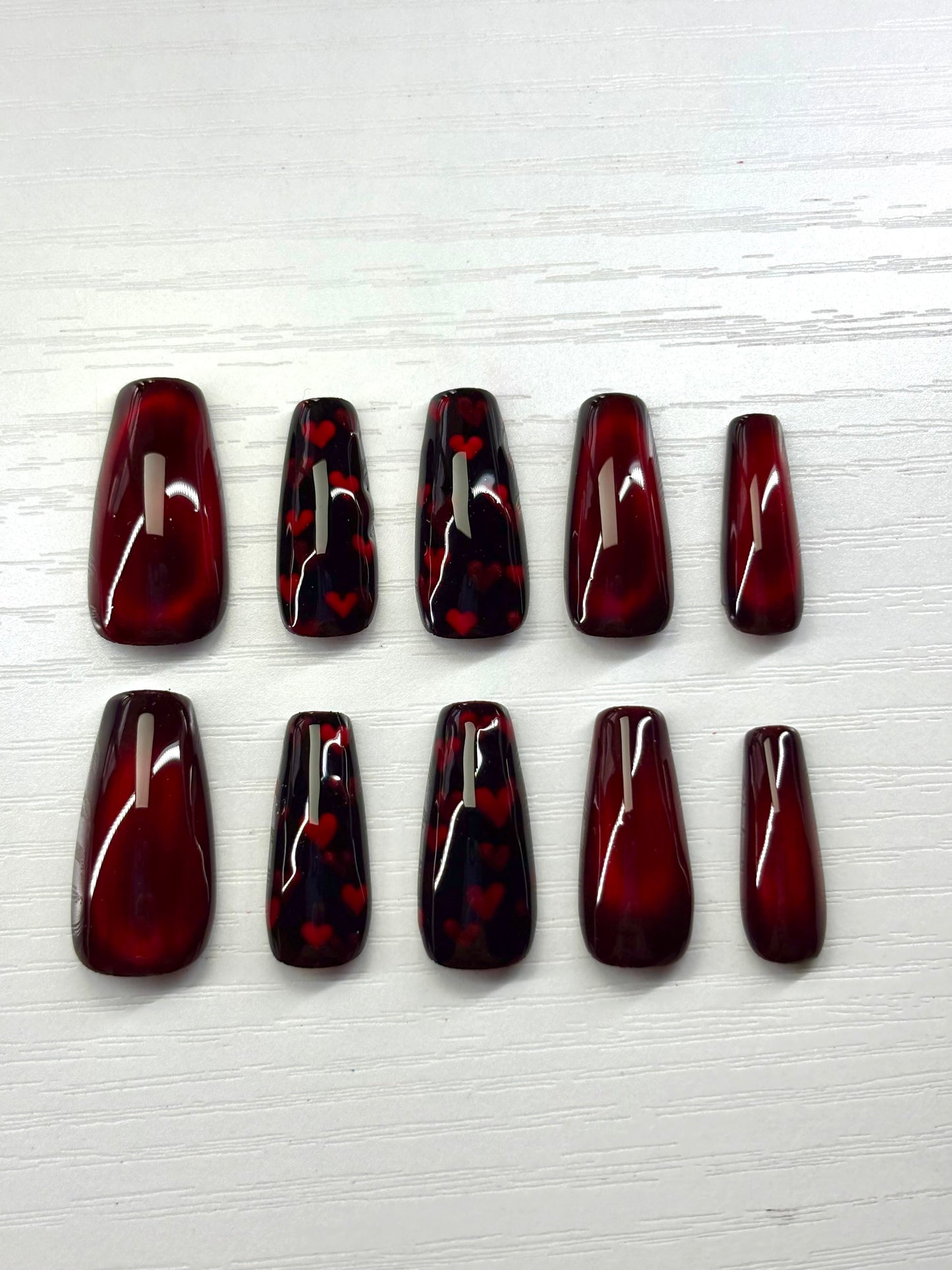 Gothic Red Cat-Eye Glass Heart | Valentine's Day Press-On Nails